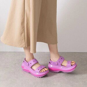 CROCS Megacrush Platforms